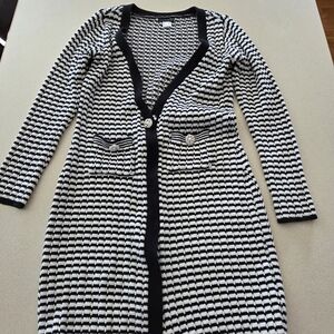 VENUS Black and White Patterned Cardigan